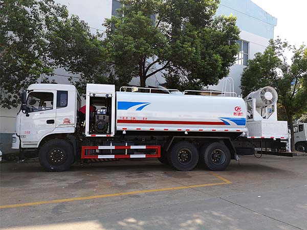 東風御龍后雙橋60米霧炮車